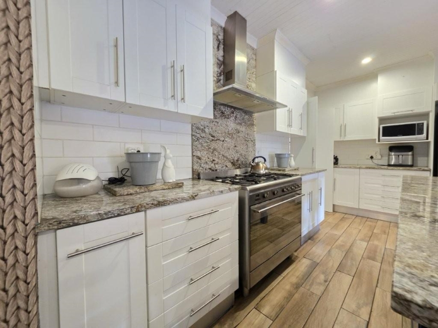 4 Bedroom Property for Sale in Randhart Gauteng