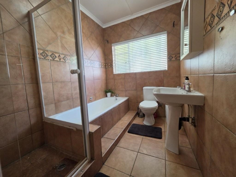 4 Bedroom Property for Sale in Randhart Gauteng