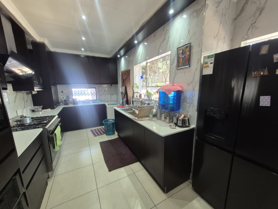 4 Bedroom Property for Sale in Brackenhurst Gauteng