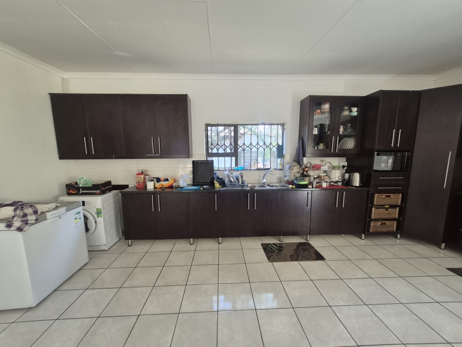 4 Bedroom Property for Sale in Brackenhurst Gauteng