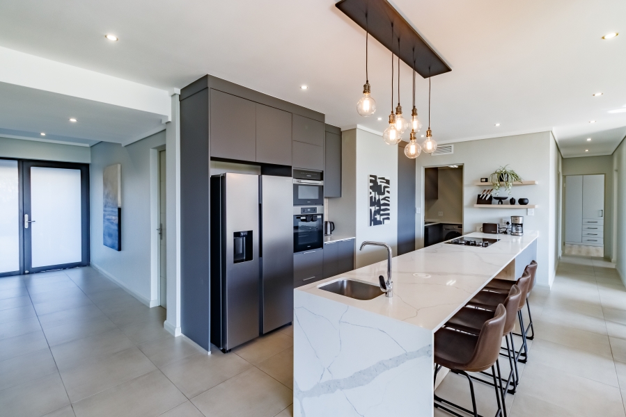 To Let 3 Bedroom Property for Rent in Midstream Estate Gauteng