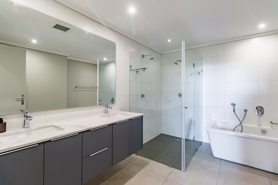 To Let 3 Bedroom Property for Rent in Midstream Estate Gauteng
