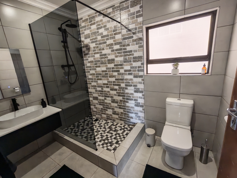 3 Bedroom Property for Sale in Florauna Gauteng