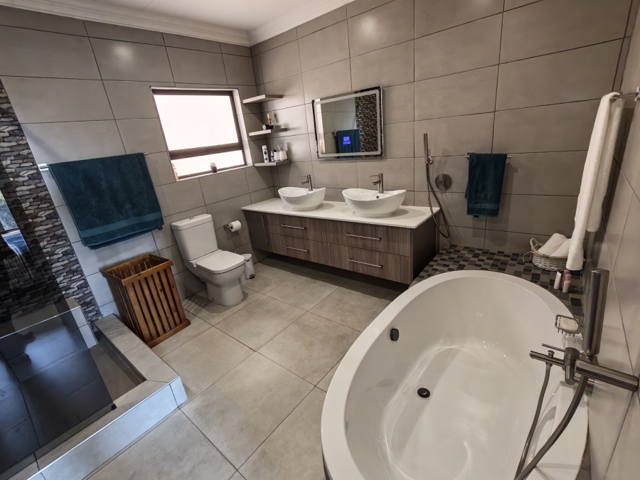 3 Bedroom Property for Sale in Florauna Gauteng