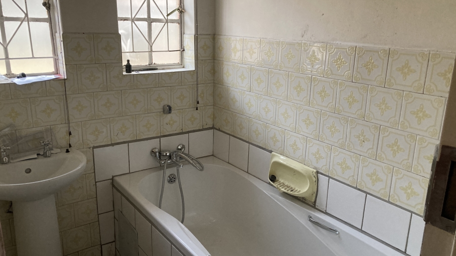 3 Bedroom Property for Sale in Dunnottar Gauteng
