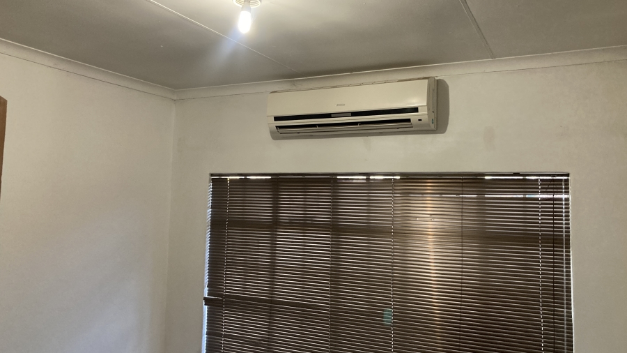 3 Bedroom Property for Sale in Dunnottar Gauteng