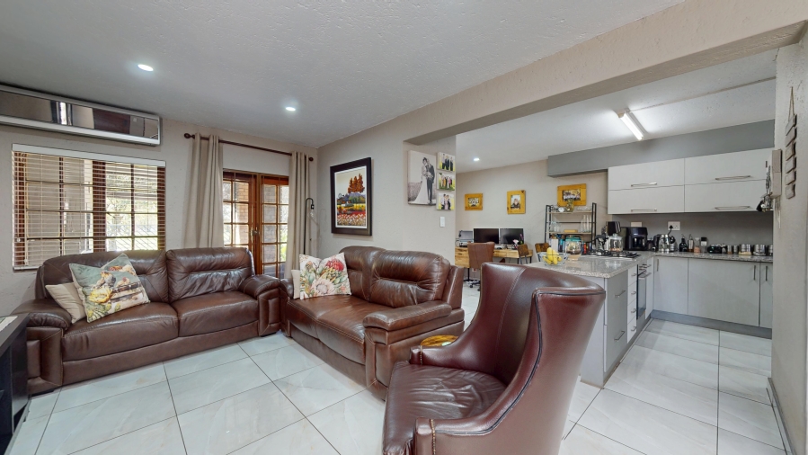 3 Bedroom Property for Sale in Glen Marais Gauteng