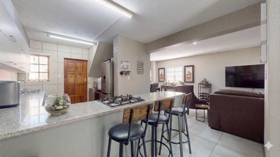 3 Bedroom Property for Sale in Glen Marais Gauteng