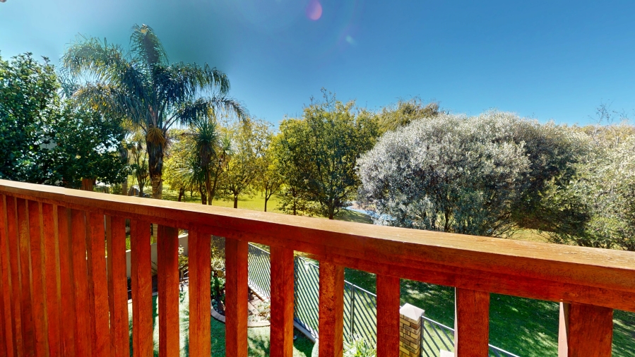 3 Bedroom Property for Sale in Glen Marais Gauteng