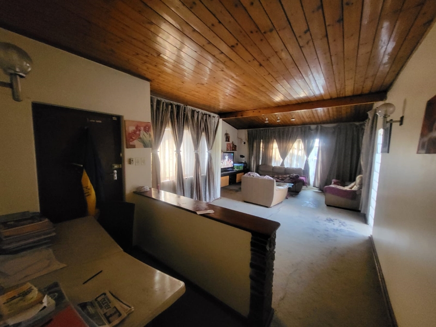 3 Bedroom Property for Sale in Ridgeway Gauteng