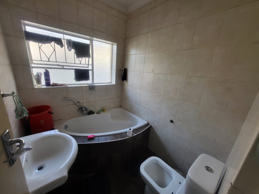 3 Bedroom Property for Sale in Ridgeway Gauteng