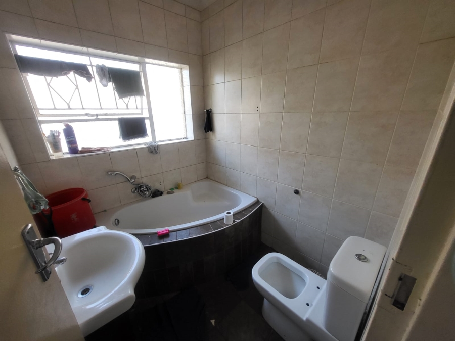 3 Bedroom Property for Sale in Ridgeway Gauteng