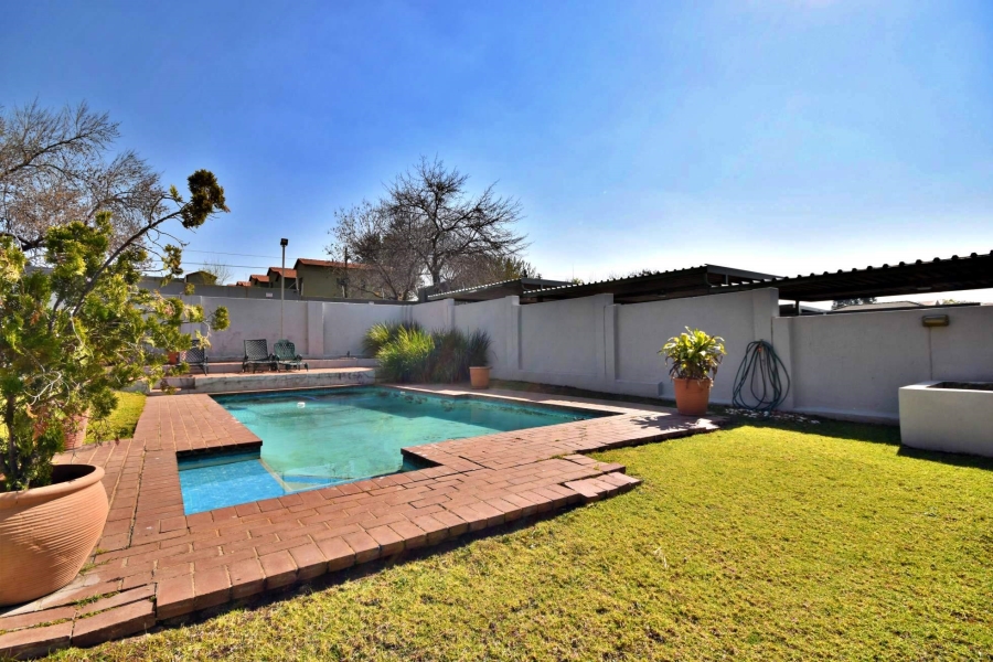 2 Bedroom Property for Sale in Ferndale Gauteng