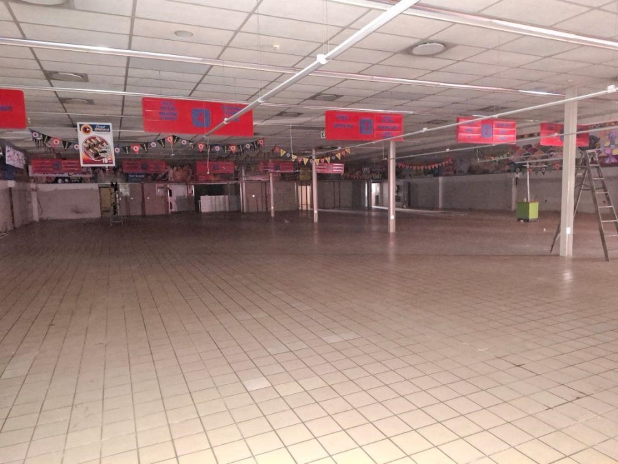 Commercial Property for Sale in Helikonpark Gauteng