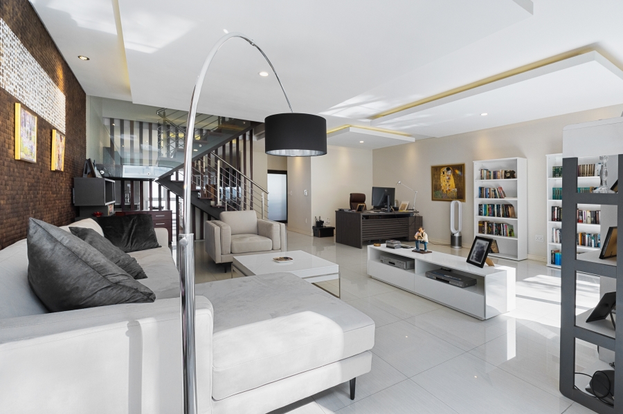 3 Bedroom Property for Sale in Bryanston Gauteng