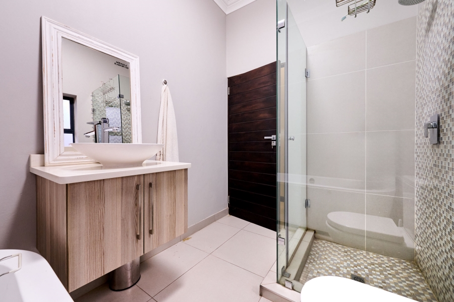 3 Bedroom Property for Sale in Waterfall Country Village Gauteng