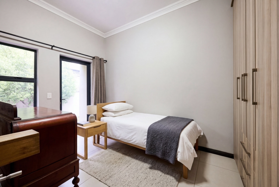 3 Bedroom Property for Sale in Waterfall Country Village Gauteng