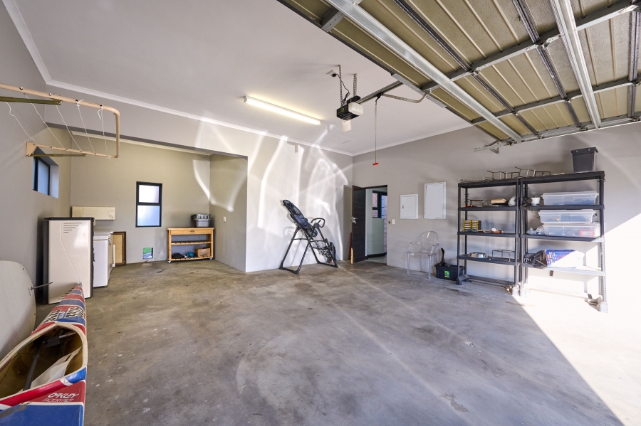 3 Bedroom Property for Sale in Waterfall Country Village Gauteng