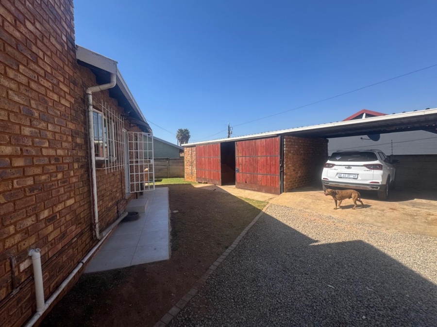 2 Bedroom Property for Sale in Minnebron Gauteng