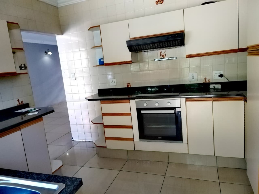 3 Bedroom Property for Sale in Brackendowns Gauteng