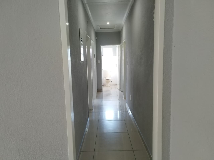 3 Bedroom Property for Sale in Brackendowns Gauteng