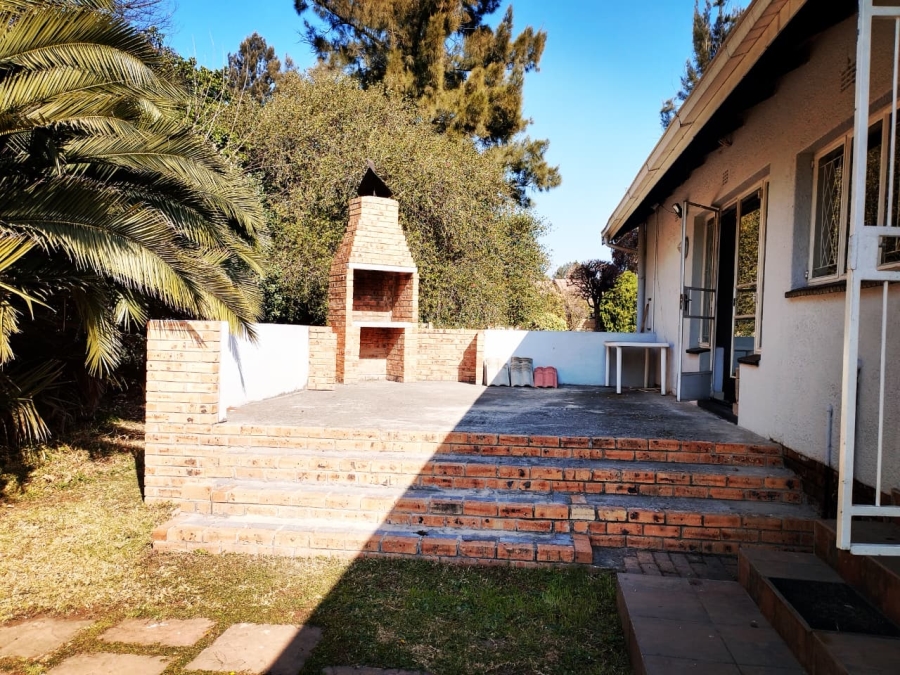 3 Bedroom Property for Sale in Brackendowns Gauteng