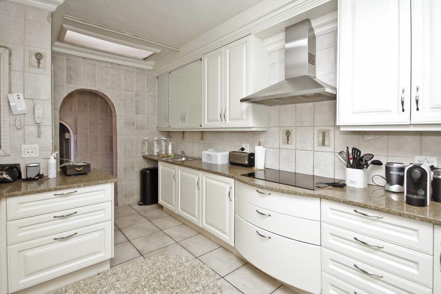 3 Bedroom Property for Sale in Illovo Gauteng
