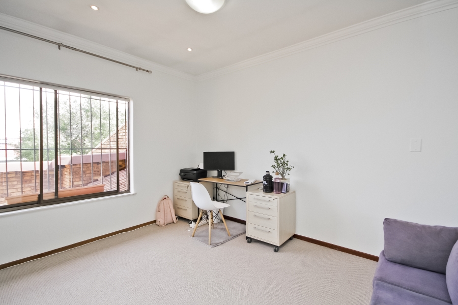 3 Bedroom Property for Sale in Illovo Gauteng