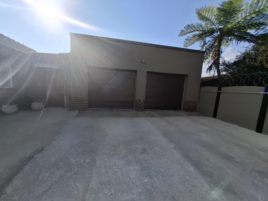 3 Bedroom Property for Sale in Dal Fouche Gauteng