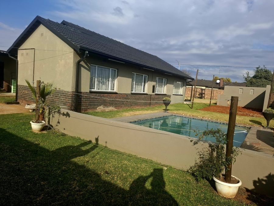 3 Bedroom Property for Sale in Dal Fouche Gauteng