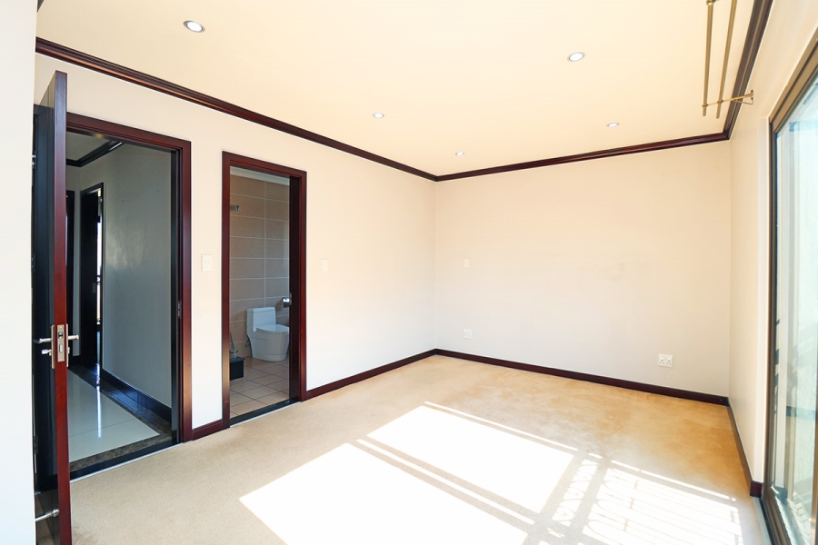 To Let 3 Bedroom Property for Rent in Craigavon Gauteng