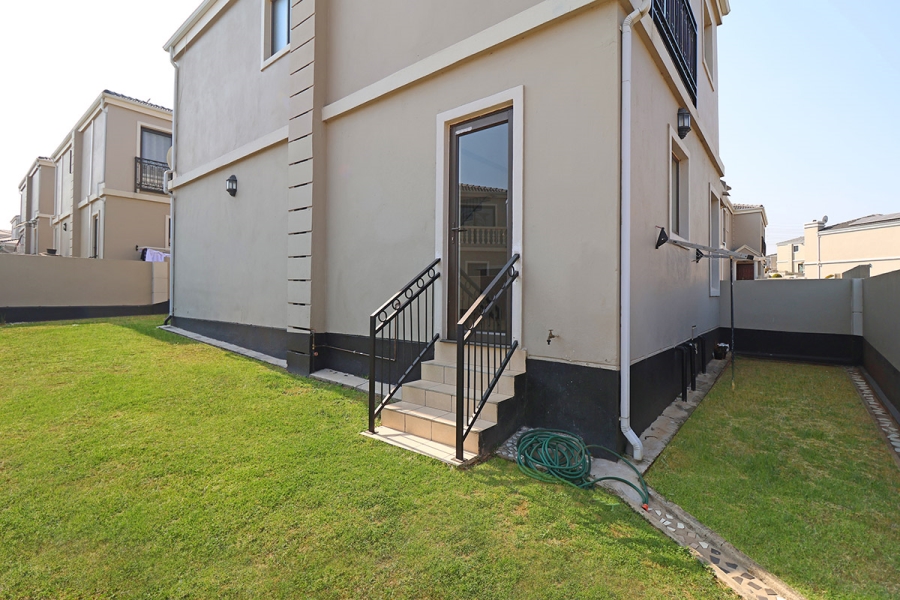 To Let 3 Bedroom Property for Rent in Craigavon Gauteng