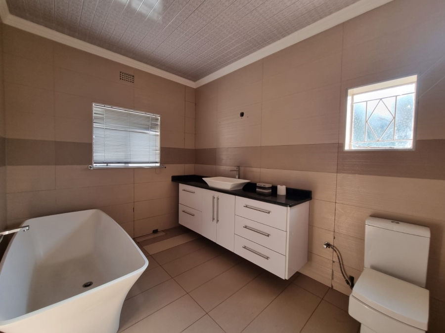 3 Bedroom Property for Sale in Vanderbijlpark SW 1 Gauteng