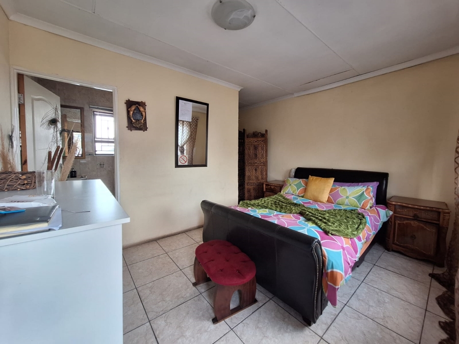 9 Bedroom Property for Sale in Geluksdal Gauteng