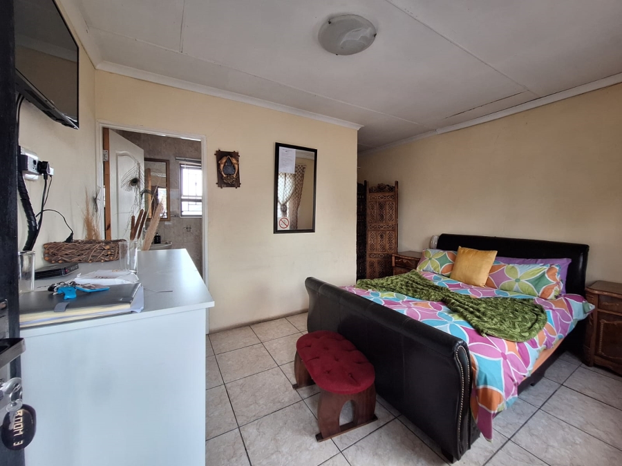 9 Bedroom Property for Sale in Geluksdal Gauteng