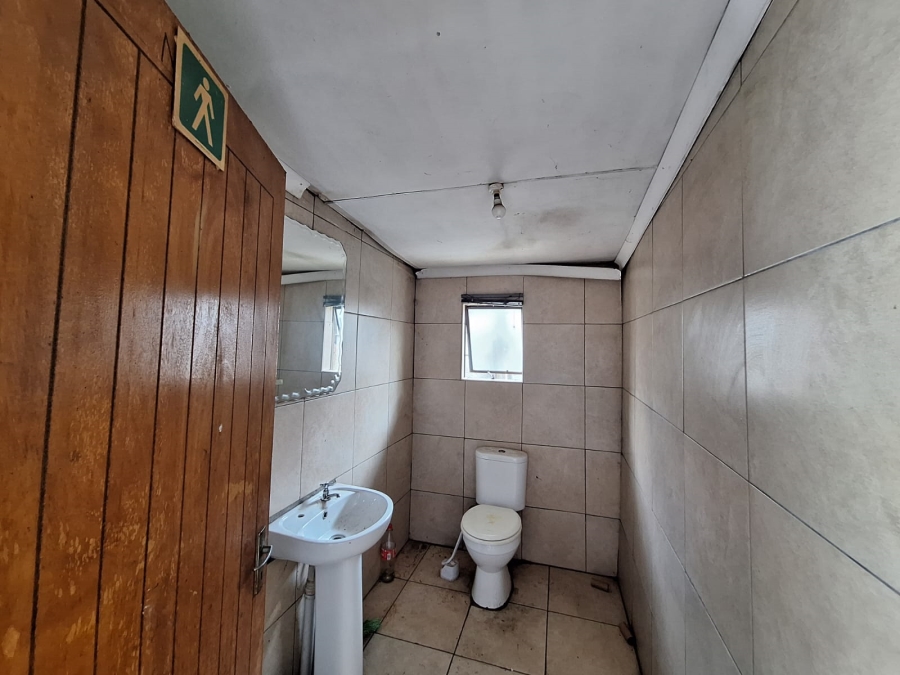 9 Bedroom Property for Sale in Geluksdal Gauteng