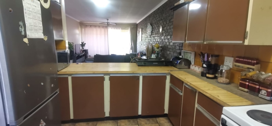 2 Bedroom Property for Sale in Vereeniging Gauteng