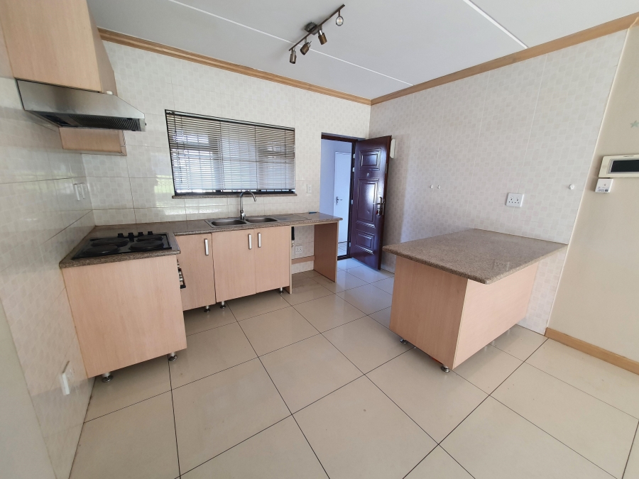 1 Bedroom Property for Sale in Noordwyk Gauteng
