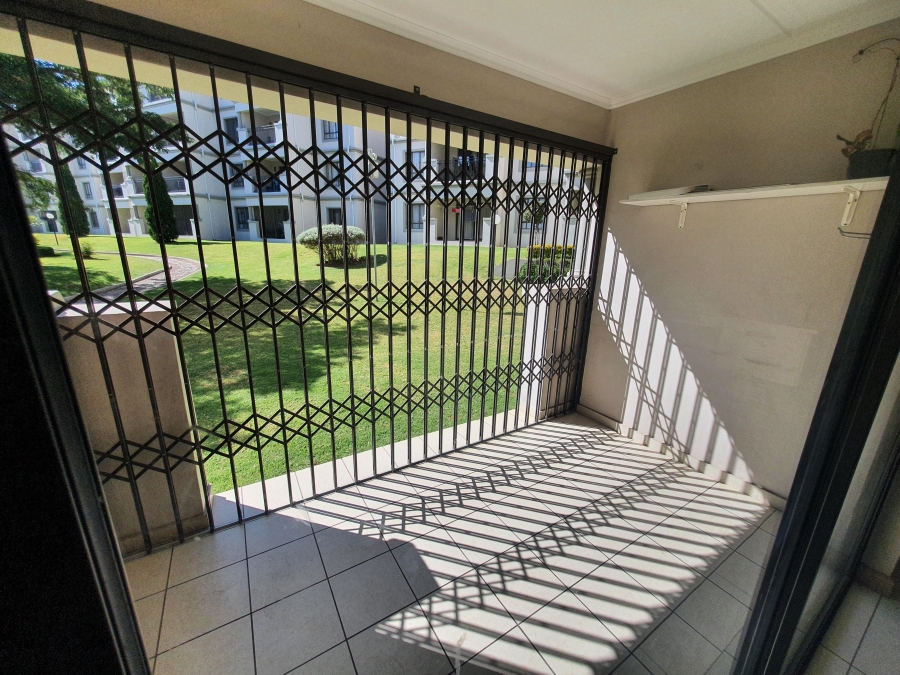 1 Bedroom Property for Sale in Noordwyk Gauteng