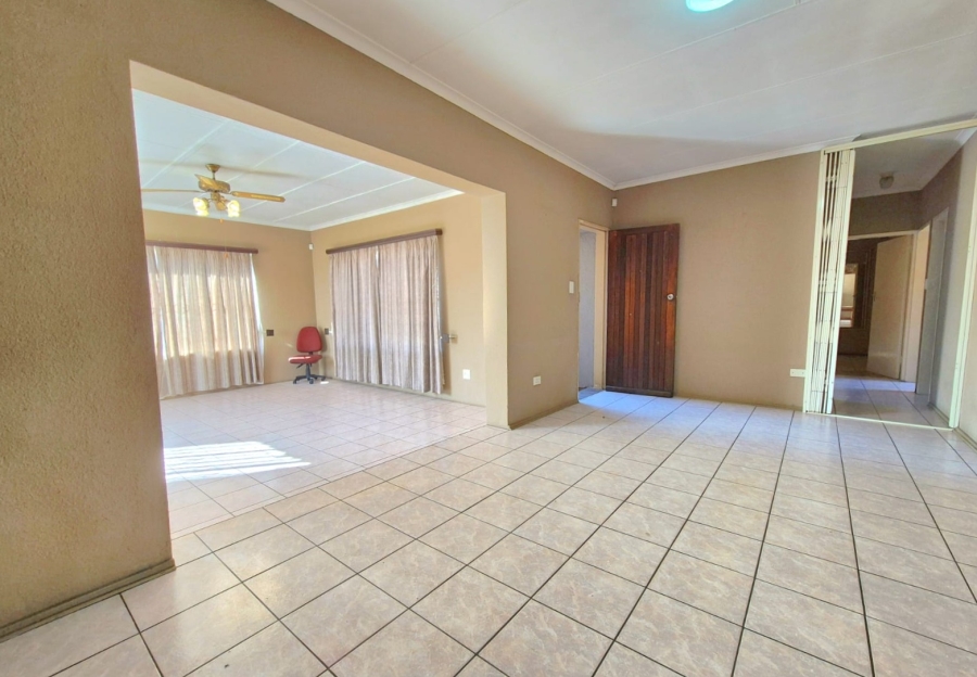 To Let 4 Bedroom Property for Rent in Brakpan North Gauteng