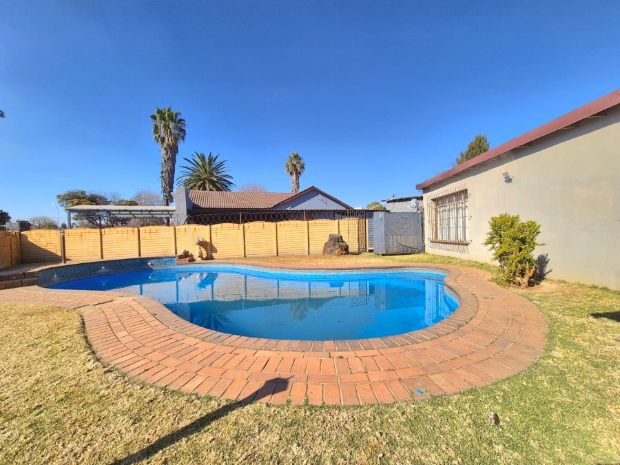 To Let 4 Bedroom Property for Rent in Brakpan North Gauteng