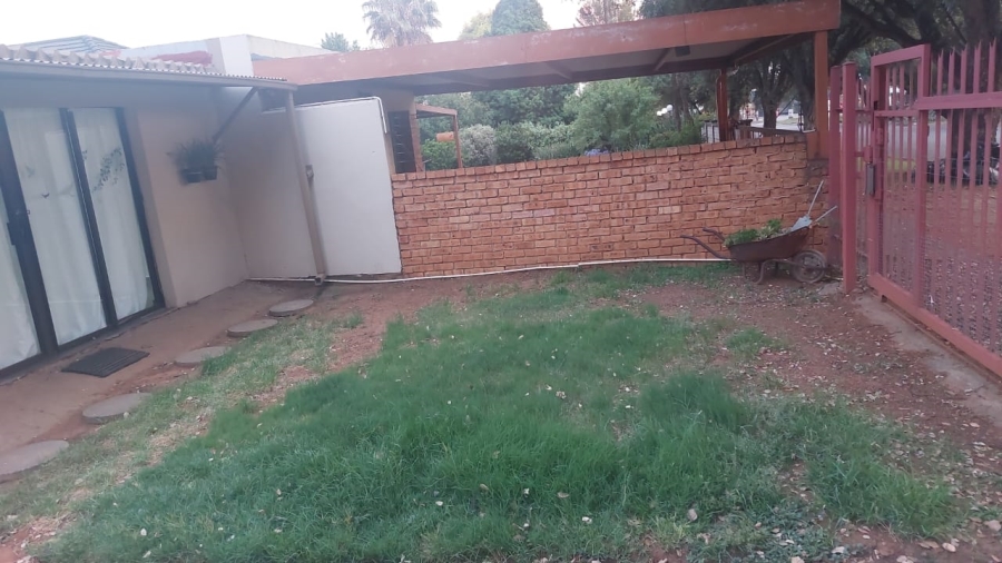 To Let 4 Bedroom Property for Rent in Vanderbijlpark SW 5 Gauteng