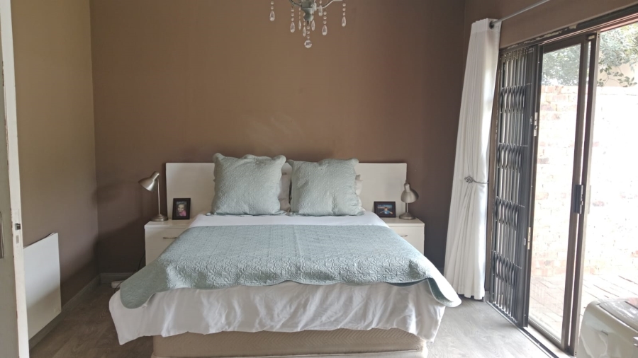To Let 4 Bedroom Property for Rent in Vanderbijlpark SW 5 Gauteng