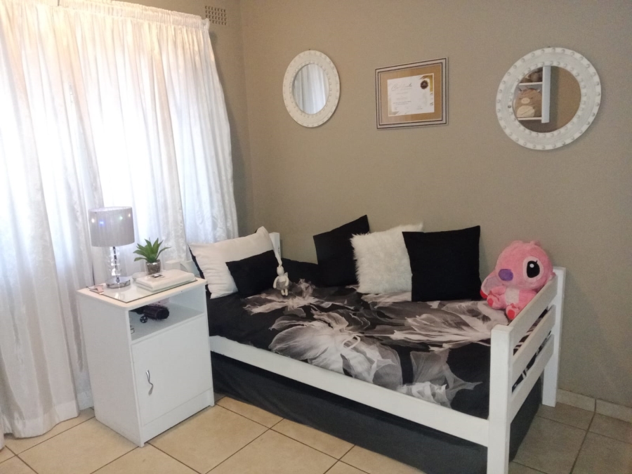 To Let 4 Bedroom Property for Rent in Vanderbijlpark SW 5 Gauteng
