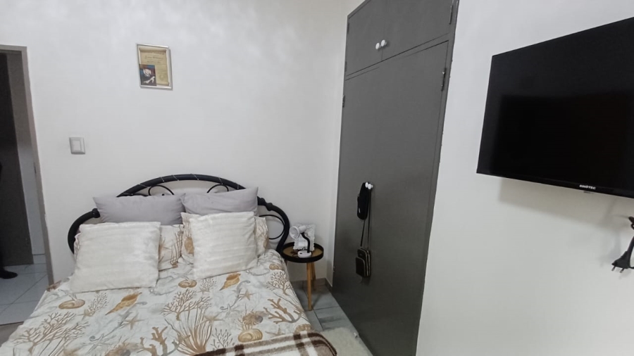 4 Bedroom Property for Sale in Rothdene Gauteng