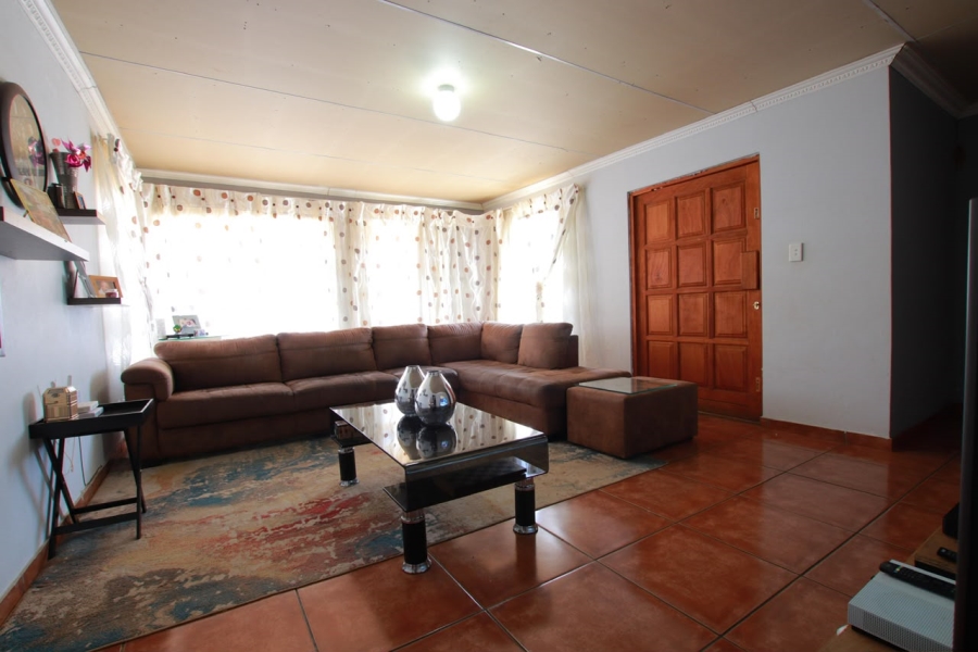 3 Bedroom Property for Sale in Buhle Park Gauteng