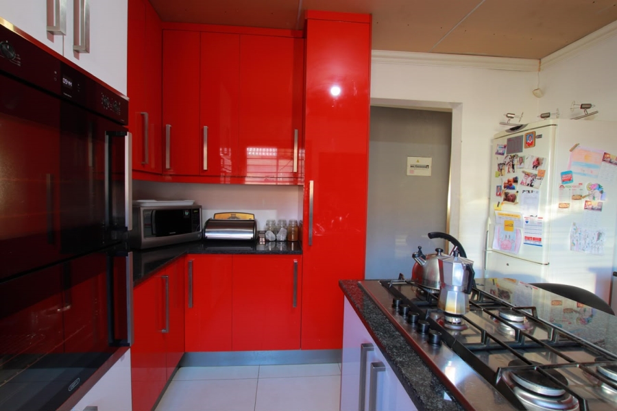 3 Bedroom Property for Sale in Buhle Park Gauteng