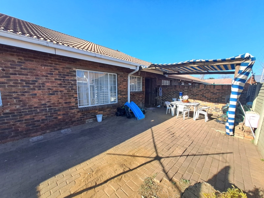 2 Bedroom Property for Sale in Waldrift Gauteng