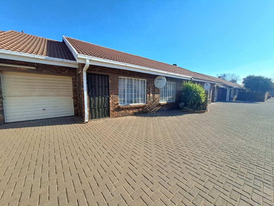 2 Bedroom Property for Sale in Waldrift Gauteng