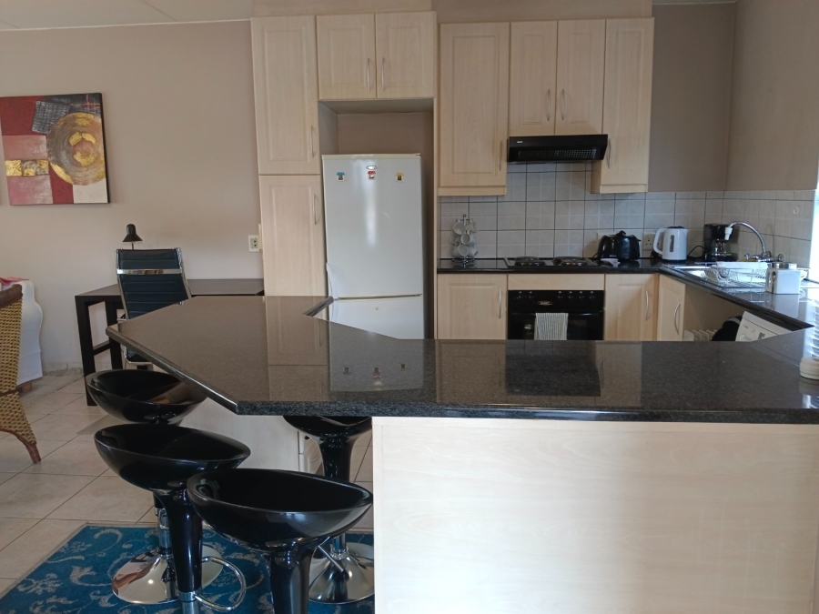 To Let 2 Bedroom Property for Rent in Magaliessig Gauteng